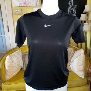 Nike workout shirt unisex